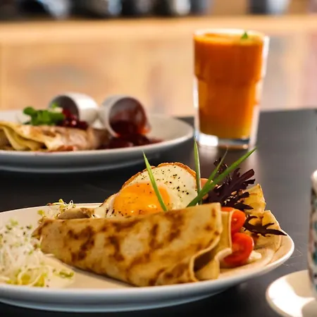 Urban Chic - Premium City-center On Pereca Street *