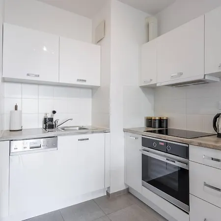 Διαμέρισμα Urban Chic - Premium City-center On Pereca Street